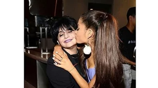 Ariana Grande: Η μητέρα της βοήθησε κόσμο να ξεφύγει από την επίθεση στη συναυλία στο Manchester