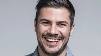 Άκης Πετρετζίκης: Επιστρέφει στο πλευρό της Φαίης Σκορδά;