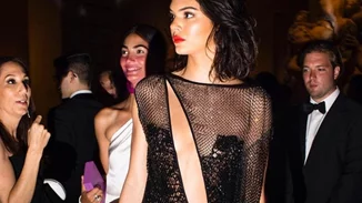 Kendall Jenner: Επιβεβαίωσε τη σχέση της με τον πιο σέξι τρόπο!