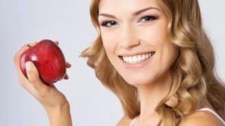 Πολλαπλή σκλήρυνση: Η διατροφή που χρειάζεσαι, η άσκηση που βοηθά και η καλή ψυχολογία – όλα εδώ