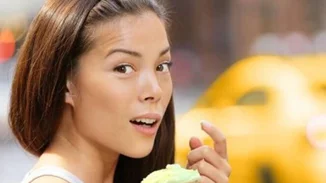 Οι 10 τροφές που αυξάνουν το μεταβολισμό και βοηθούν να καις λίπος κάθε μέρα!