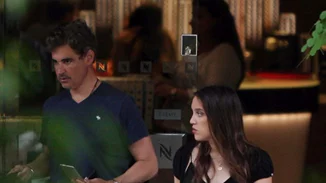 Άρης Σπηλιωτόπουλος - Φοίβη Γραμματικού: Ρομαντική βόλτα στο Κολωνάκι