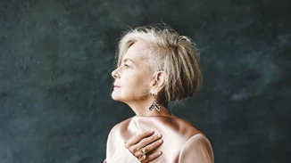 Δημοσιογράφοι μπέρδεψαν μια 63χρονη δασκάλα για fashion icon και της άλλαξαν τη ζωή