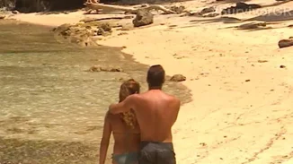 Ευρυδίκη Βαλαβάνη - Κωνσταντίνος Βασάλος: Η θερμή αγκαλιά και τα βλέμματα όλο νόημα