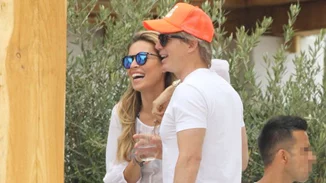 Μαριέττα Χρουσαλά: Στη Μύκονο μαζί με τον Λέοντα Πατίτσα και τα παιδιά τους