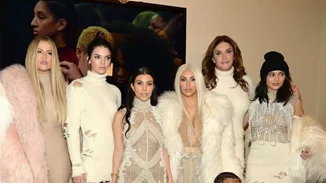 Tι ύψος έχουν οι αδερφές Kardashians;