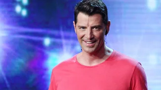 Σάκης Ρουβάς: Όλο το διαδίκτυο γέμισε γαμπρούς και νύφες για χάρη του