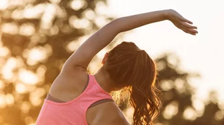 5 tips για να συνεχίσεις να γυμνάζεσαι έξω παρά τη ζέστη!