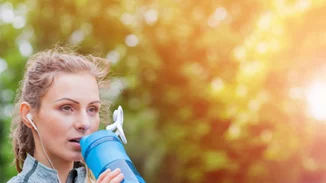 H άσκηση που μειώνει τις πιθανότητες εμφάνισης καρκίνου στο μισό