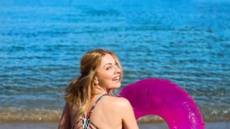 Σμαράγδα Καρύδη | Εξόρμηση στην Αίγινα