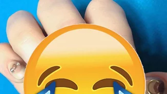 Αυτό είναι το πιο περίεργο μα και τόσο αστείο nail trend που κάνει τώρα χαμό στο Instagram