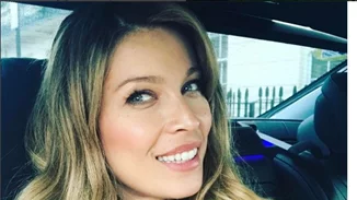 Μαριέττα Χρουσαλά: Έχεις δει τους τέλεια γραμμωμένους κοιλιακούς της;