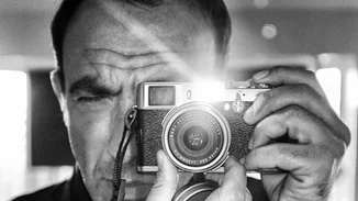 O Nίκος Αλιάγας φωτογραφίζει την Katy Perry