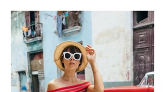 ΑΥΤΟ το χρώμα κολακεύει κάθε επιδερμίδα και γυναίκα!