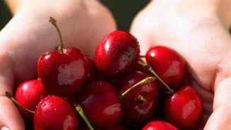 Τι σημαίνει άμα δεις στον ύπνο σου κεράσια;