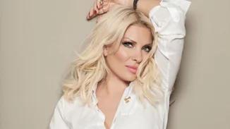 Ελένη Μενεγάκη: Αυτός είναι ο κούκλος φωτογράφος που της πήρε τα μυαλά