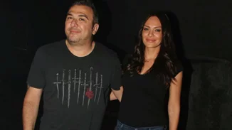 Αντώνης Ρέμος - Υβόννη Μπόσνιακ: Η εμφάνιση που μας έπεισε πως ζουν τον απόλυτο έρωτα!