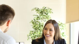 Μερικά αντισυμβατικά τρικ για να βρεις τη δουλειά των ονείρων σου