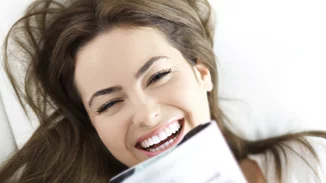 Ενίσχυσε την αυτοπεποίθηση σου με ένα υγιές χαμόγελο