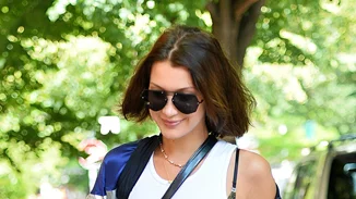 Συνδύασε τη τζιν φούστα με τον πιο σέξι τρόπο!