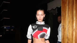 Πώς να φορέσεις τον κορσέ; Η Bella Hadid εντυπωσιάζει με την εμφάνιση της