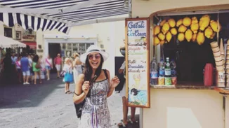 Ελένη Βαΐτσου: Ολόγυμνη στην παραλία