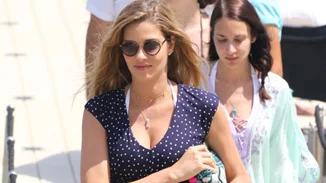 Οι ξένοι stars «ψήφισαν» και φέτος Ελλάδα για τις διακοπές τους!