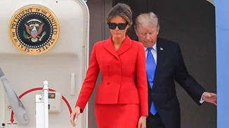 Η «κόκκινη» Melania Trump εντυπωσίασε στη Γαλλία!