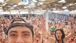 Σάκης Τανιμανίδης: Φωτογραφίες από την κρουαζιέρα του Survivor στα ελληνικά νησιά