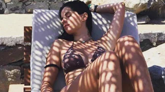 Ελίνα Μπόμπα: Η αδερφή της Χριστίνας εντυπωσίασε στη Μύκονο