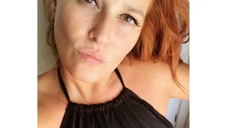 Σίσσυ Χρηστίδου: Με ολόσωμο μαγιό στην παραλία