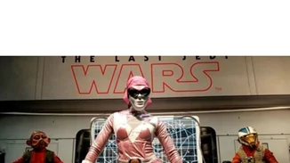 Ποια διάσημη ηθοποιός κυκλοφόρησε στους δρόμους ως... Power Ranger;