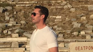 Hugh Jackman: Σαν άλλος Έλληνας θεός αποχαιρέτησε την Ελλάδα!