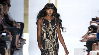 Naomi Campbell: Επέστρεψε στην πασαρέλα για το show Υψηλής Ραπτικής του Azzedine Alaïa