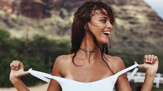 Λευκά σημάδια από το μαγιό; Μάθε πώς να τα καμουφλάρεις στο λεπτό!