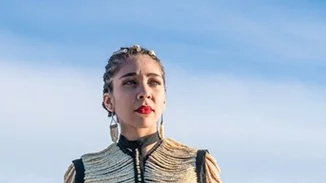 Κι όμως, αυτό το φόρεμα είναι φτιαγμένο από... ψαροκόκαλα!