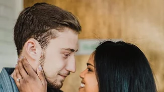 Το ζευγάρι που γνωρίστηκε στο νηπιαγωγείο και παντρεύτηκε 20 χρόνια αργότερα