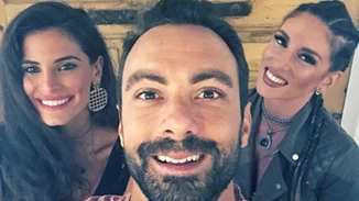 Σάκης Τανιμανίδης: Στη Μύκονο με τη Χριστίνα Μπόμπα & την Αθηνά Οικονομάκου