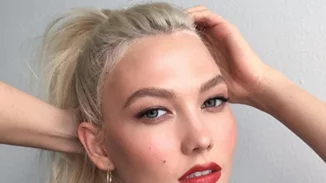 Karlie Kloss: "Κλείνομαι και απέχω από τα social media"