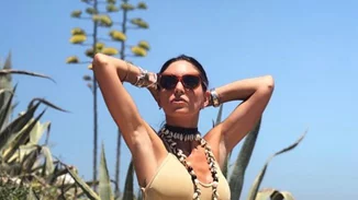 Αθηνά Οικονομάκου | Διακοπές στη Μύκονο με τους άντρες της ζωής της!