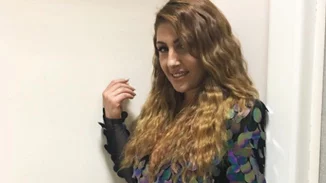 Έλενα Παπαρίζου: Κόβει την ανάσα με μαύρο ολόσωμο μαγιό