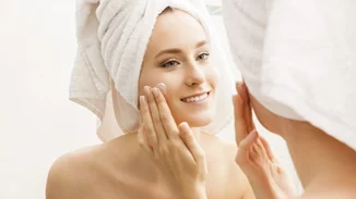 Ξέχνα όσα ήξερες: Τέλειο δέρμα μόνο σε 3 δευτερόλεπτα (κι όμως γίνεται)