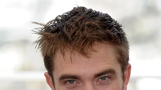 Robert Pattinson: Αρραβωνιάστηκε με τη σύντροφο του;