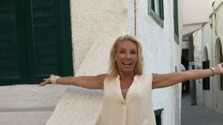 Έλενα Τσαβαλιά: Ποζάρει χωρίς ίχνος μακιγιάζ