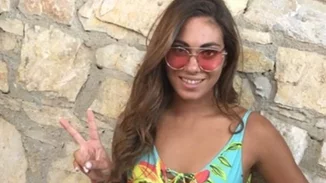 Ευριδίκη Βαλαβάνη: Η νέα χαμογελαστή selfie από την παραλία