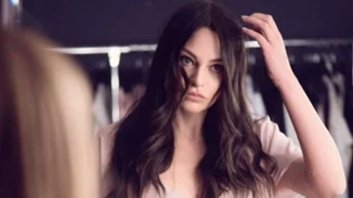 Υβόννη Μπόσνιακ - Μαρία Μπεκατώρου: Βουτιές στην πισίνα για τις δύο καλές φίλες