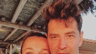 Σάκης Ρουβάς & Κάτια Ζυγούλη | Το εντυπωσιακό video στην παραλία είναι το απόλυτο couple goal