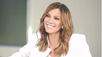 Έλλη Κοκκίνου: Με καυτό μαγιό στη Μύκονο