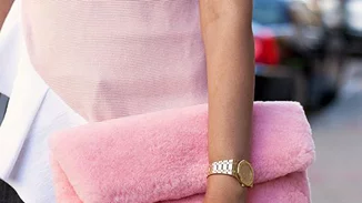 Αυτό είναι το πιο αναπάντεχο trend στις τσάντες του Φθινοπώρου