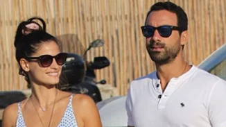 Σάκης Τανιμανίδης - Χριστίνα Μπόμπα: Οι αδημοσίευτες φωτογραφίες από τις διακοπές τους στη Μύκονο